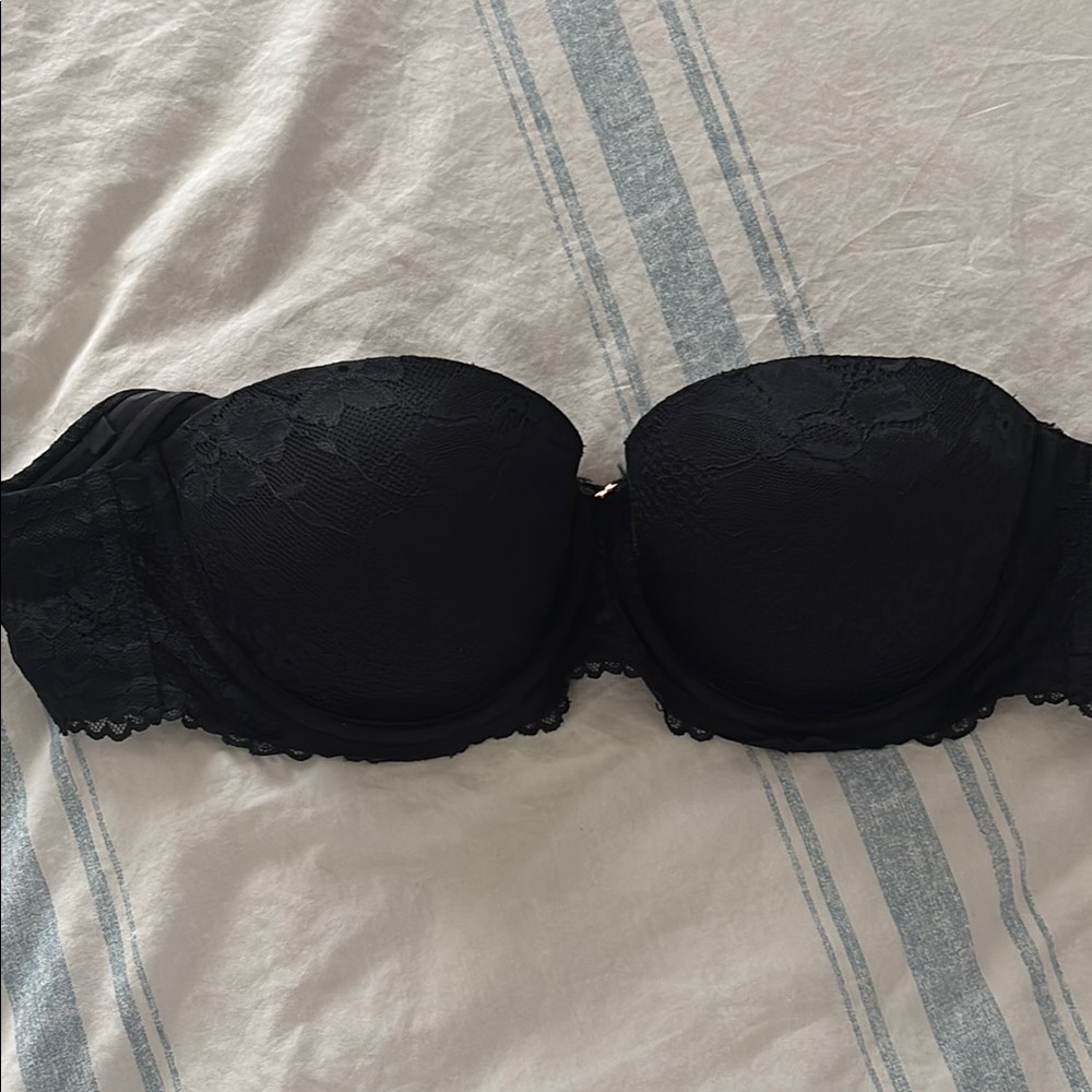 Savage X Fenty Black Lace Strapless Bra